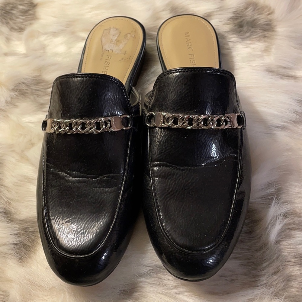 Marc Fischer Black Mile Size 7 Chain Accent